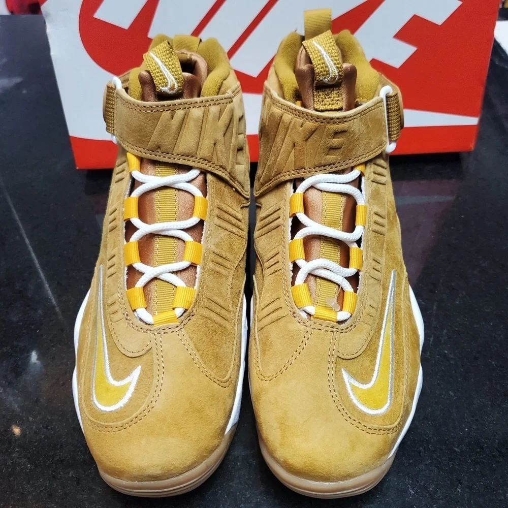 Nike sz wheat